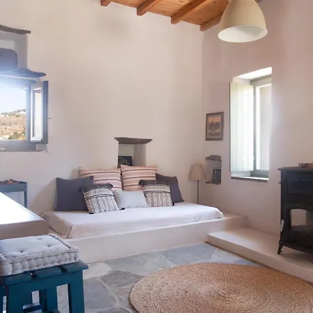 Country house Under The Linden Tree Tinos Xinara