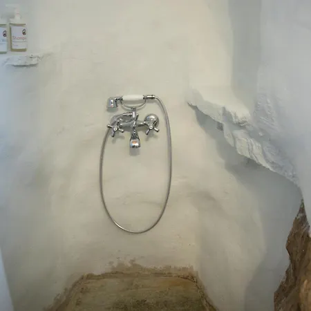 Under The Linden Tree Tinos Country house