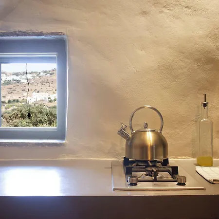 Under The Linden Tree Tinos Country house Xinara